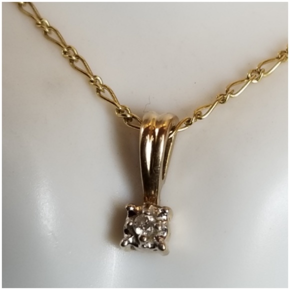 Jewelry - Genuine .016ct Diamond Pendant 14k Yellow Gold